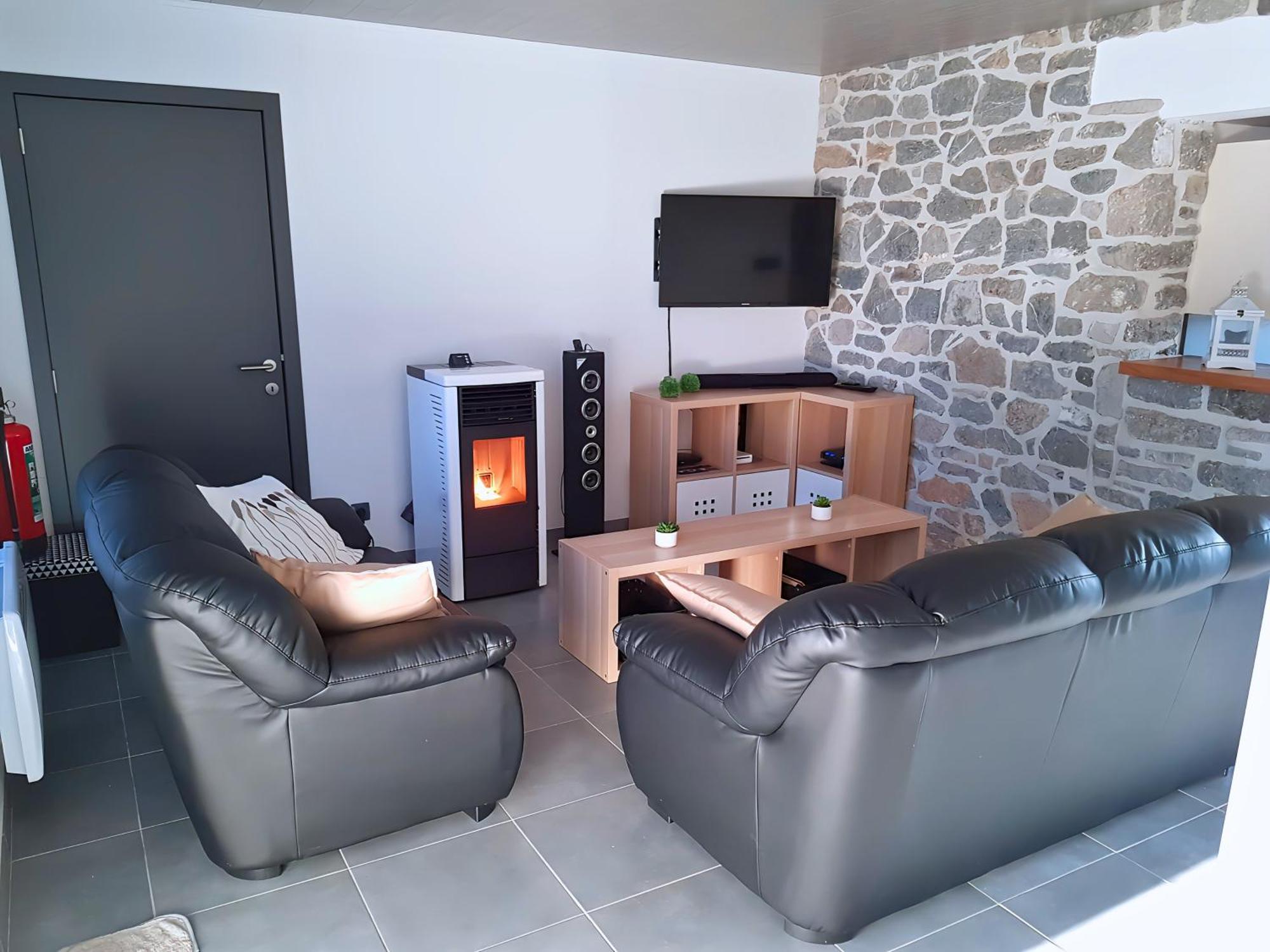 Au Chant Des Roches - Parking - Wifi - Terrasse - Chambres Familiales - 塞尔方丹 外观 照片