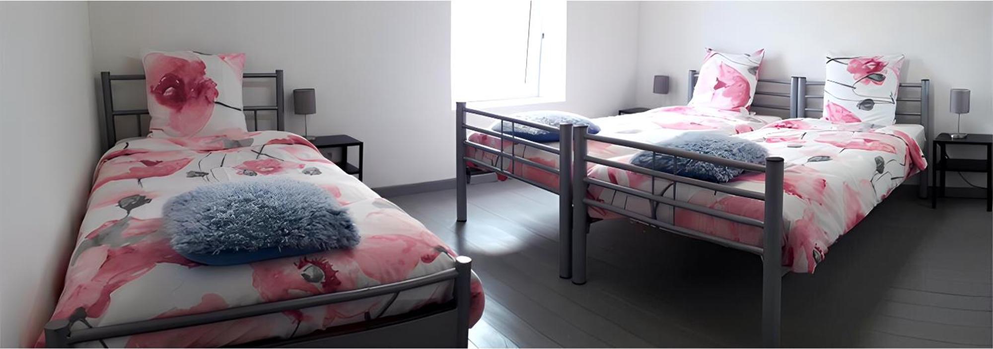 Au Chant Des Roches - Parking - Wifi - Terrasse - Chambres Familiales - 塞尔方丹 外观 照片
